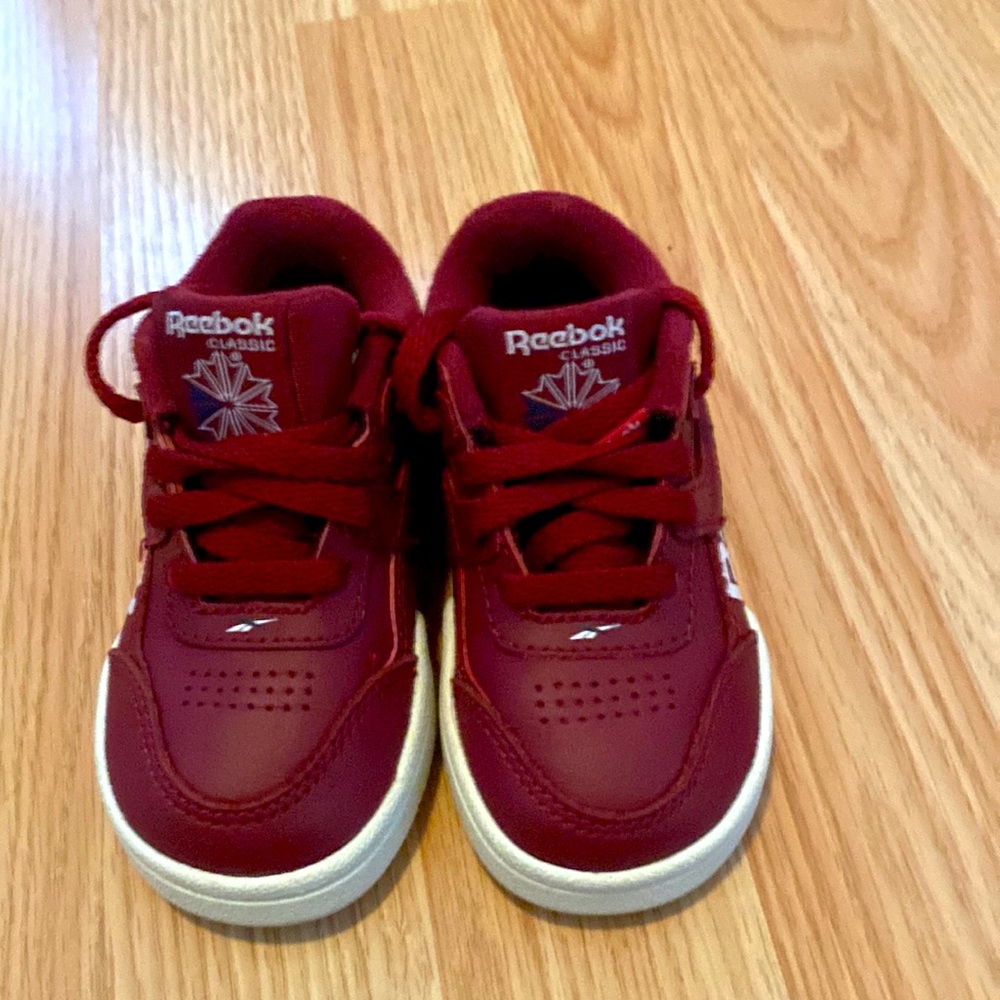 Toddler Reebok classic sneakers
